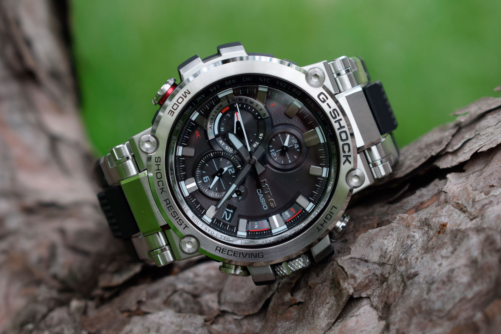 Casio G Shock MTG B1000 Review Premium Look and Features