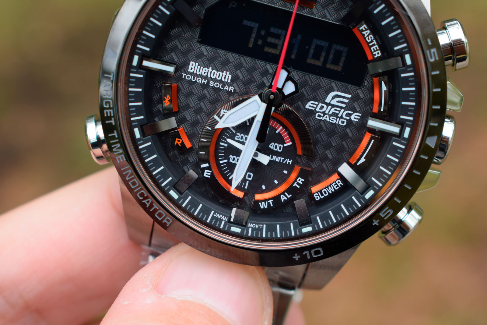[Edifice Review] ECB-800DB-1A with target lap times for professional racers